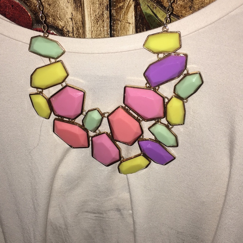 Multi colored necklace
